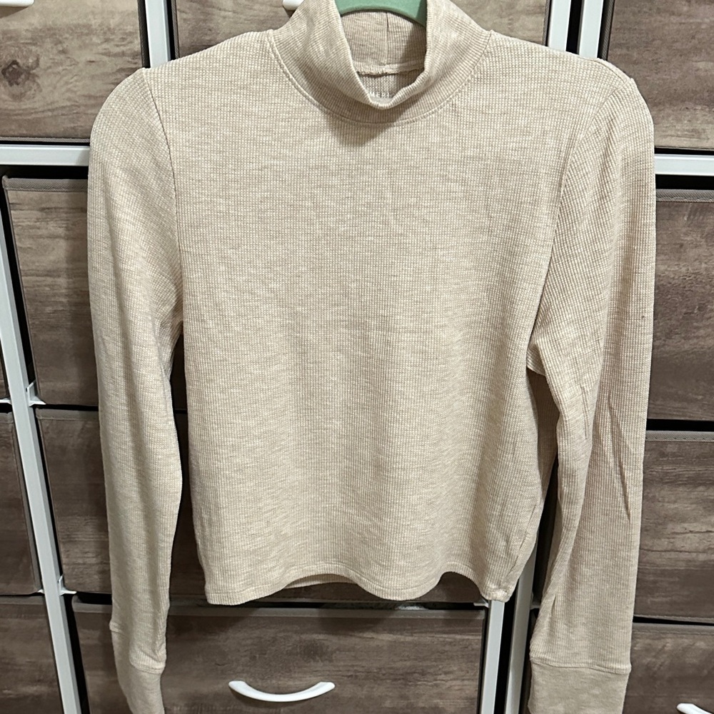 American Eagle Cream Ribbed/Waffle Knit Long Sleeve Turtleneck Size XL